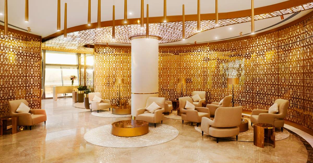 Lounges First Business Class Arrival